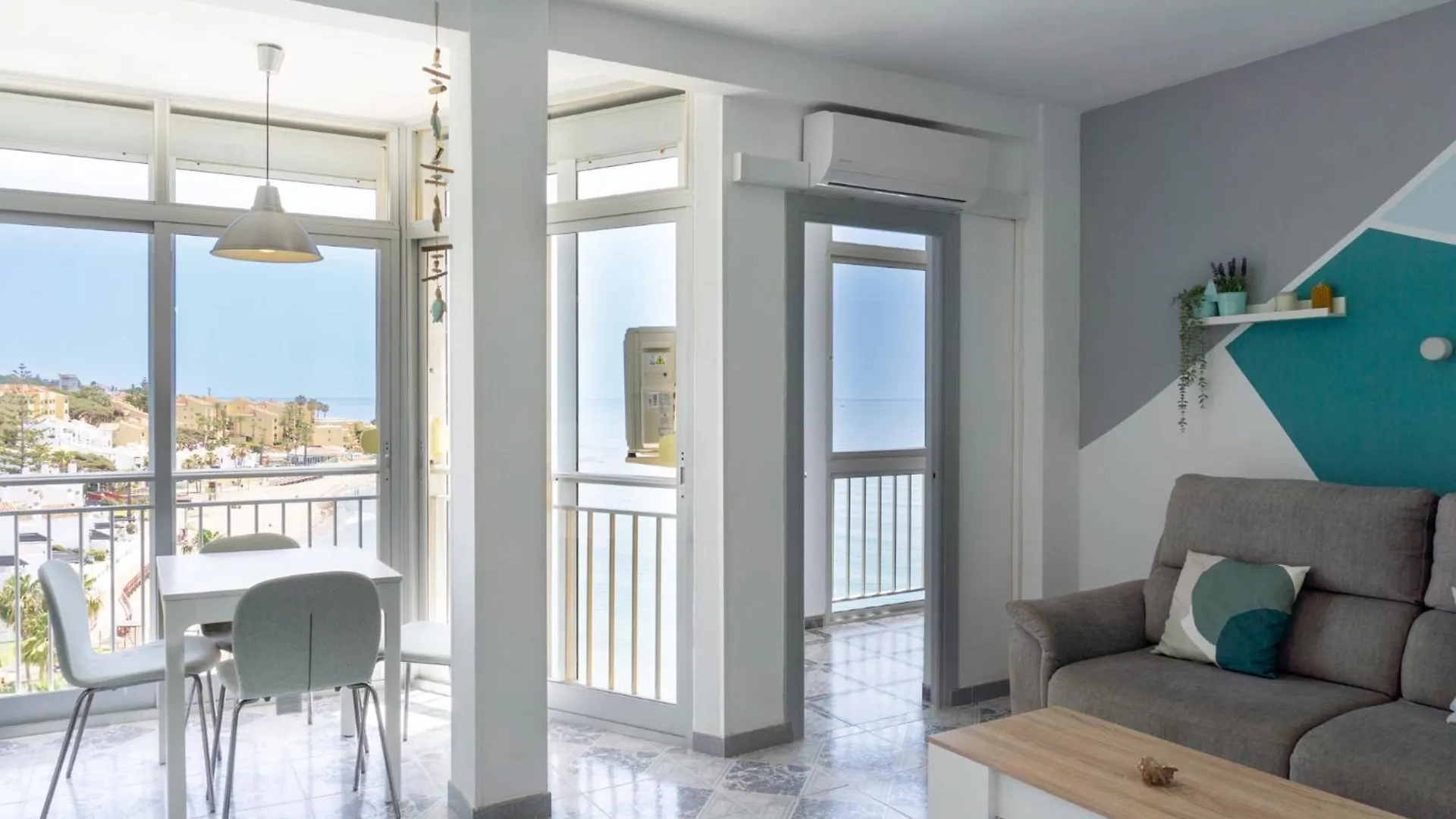 Sea Views Apartament Mijas 0*,  Spain